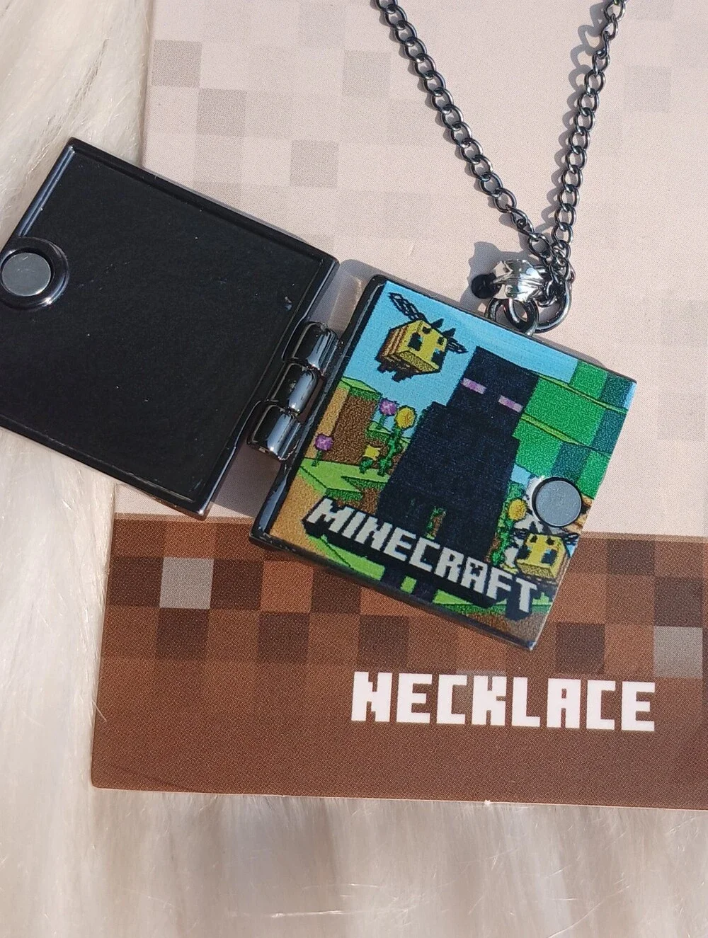 NEW NWT Minecraft Locket Necklace Gamer Jewelry Enderman Bumble Bees Grass Block